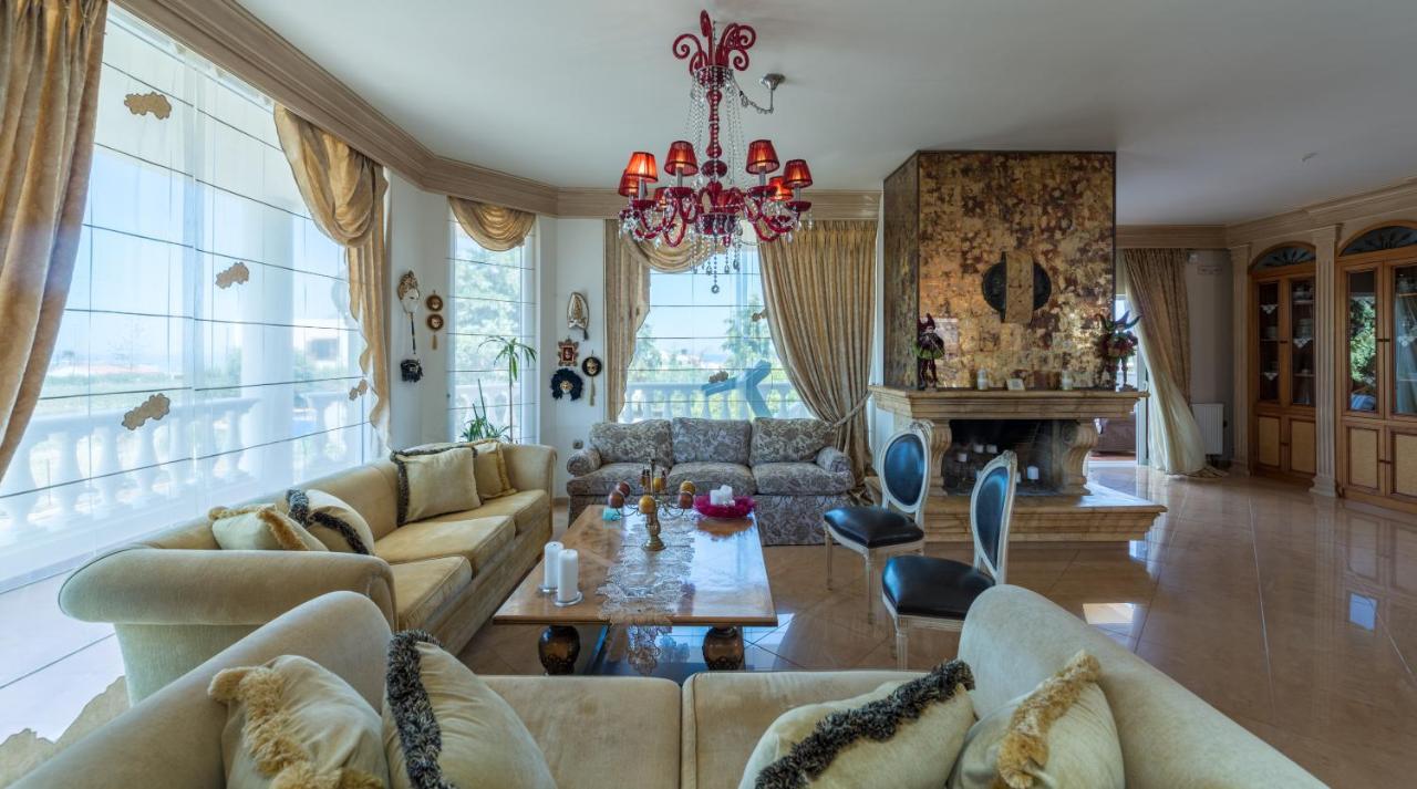 Marilyn Manor, Exclusive Hideway, By Thinkvilla Γούβες Εξωτερικό φωτογραφία